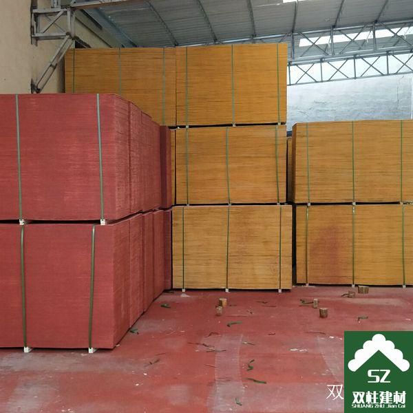 建筑模板生產(chǎn)車(chē)間